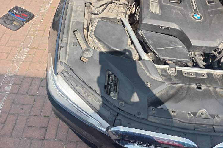 Used BMW 5 Series 2020 530Li Leading Model M Sport Package Engine Bay Right