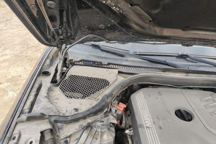 Used BMW 5 Series 2020 530Li Executive M Sport Package Engine Bay Right