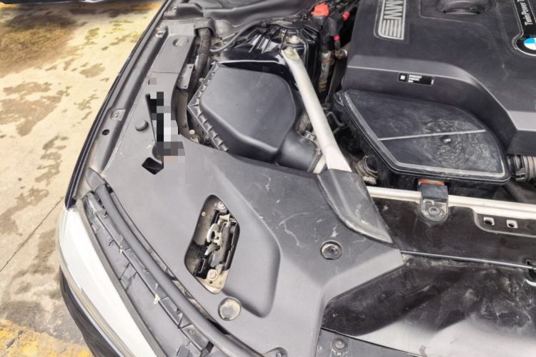 Used BMW 5 Series 2020 525Li M Sport Package Engine Bay Right