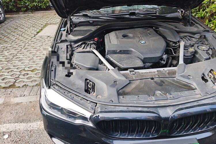 Used BMW 5 Series 2020 530Li Leading Model M Sport Package Engine Bay Right
