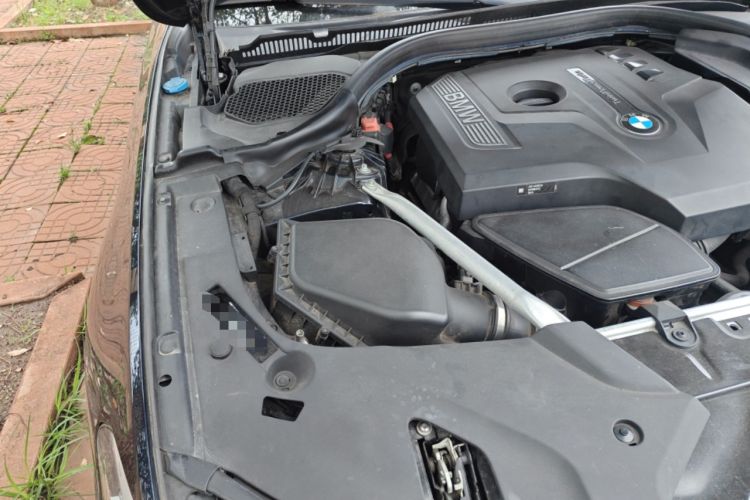 Used BMW 5 Series 2020 525Li M Sport Package Engine Bay Right