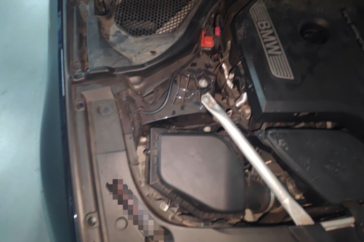 Used BMW 5 Series 2020 525Li M Sport Package Engine Bay Right