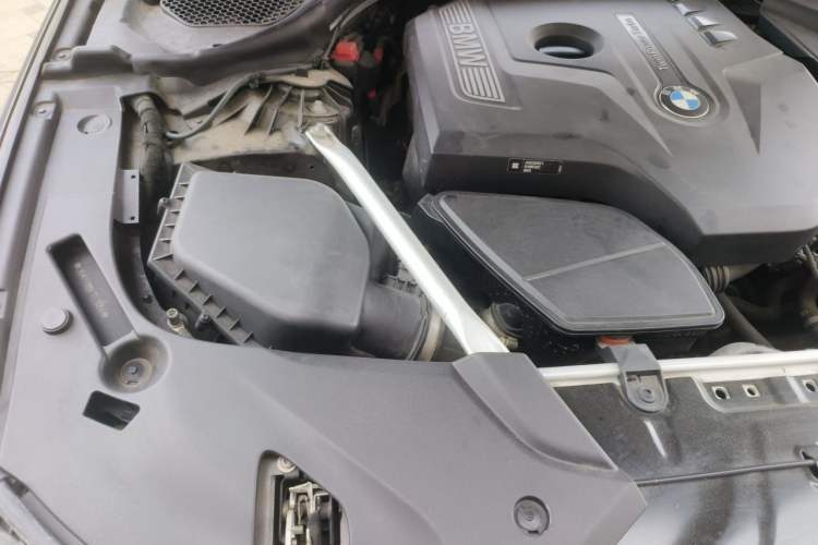 Used BMW 5 Series 2020 525Li Luxury Package Engine Bay Right