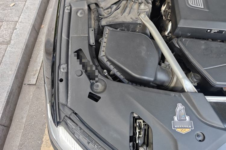 Used BMW 5 Series 2020 525Li Luxury Package Engine Bay Right