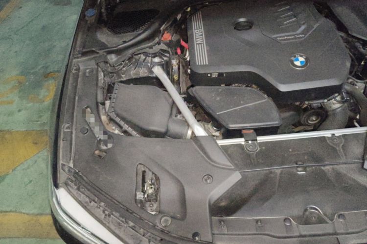 Used BMW 5 Series 2020 525i M Sport Package Engine Bay Right