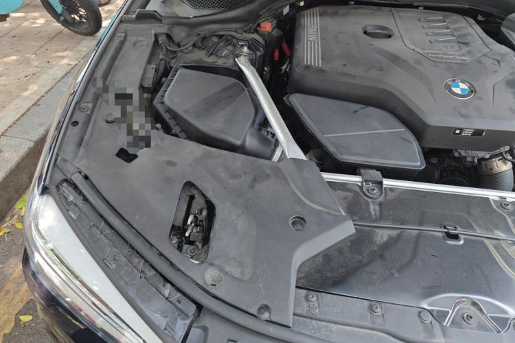 Used BMW 5 Series 2020 525i M Sport Package Engine Bay Right