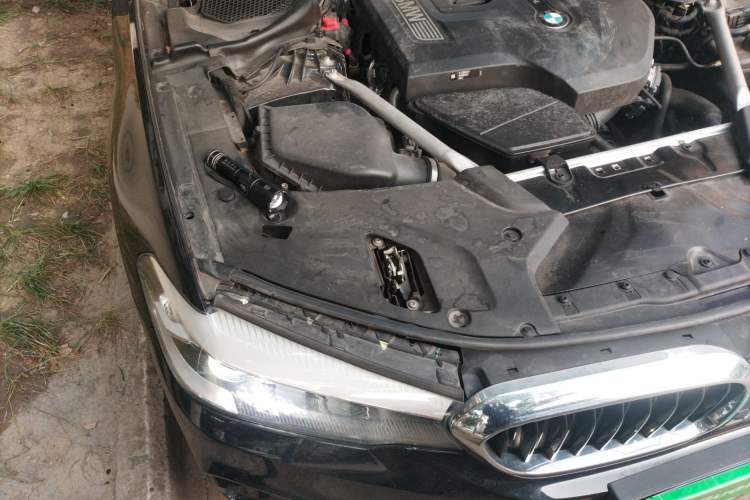 Used BMW 5 Series 2020 525Li M Sport Package Engine Bay Right