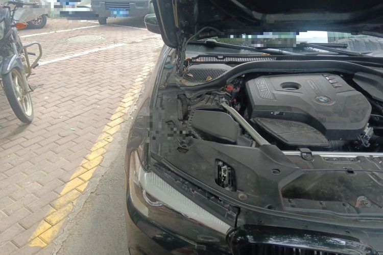 Used BMW 5 Series 2020 525Li M Sport Package Engine Bay Right