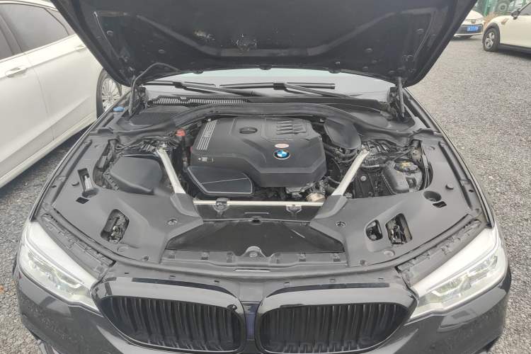 Used BMW 5 Series 2020 525i M Sport Package Engine Bay