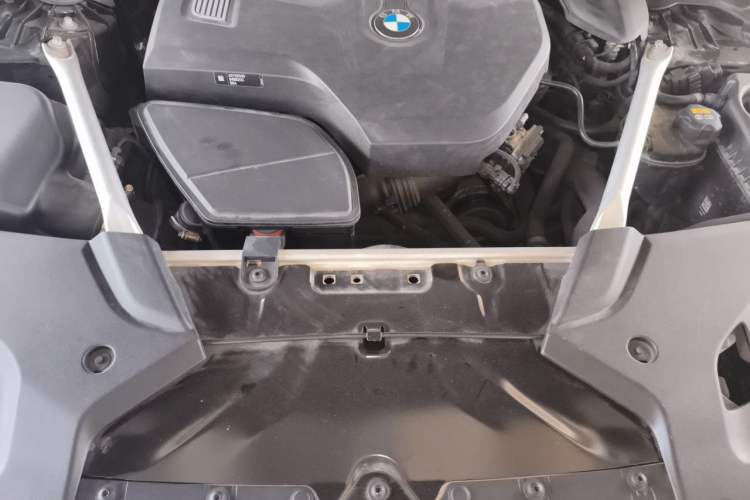 Used BMW 5 Series 2020 530Li Leading Model M Sport Package Engine Bay