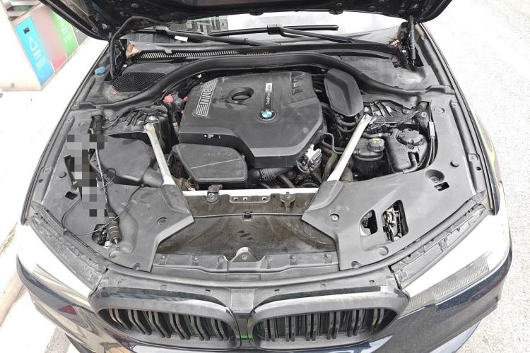 Used BMW 5 Series 2020 525Li M Sport Package Engine Bay