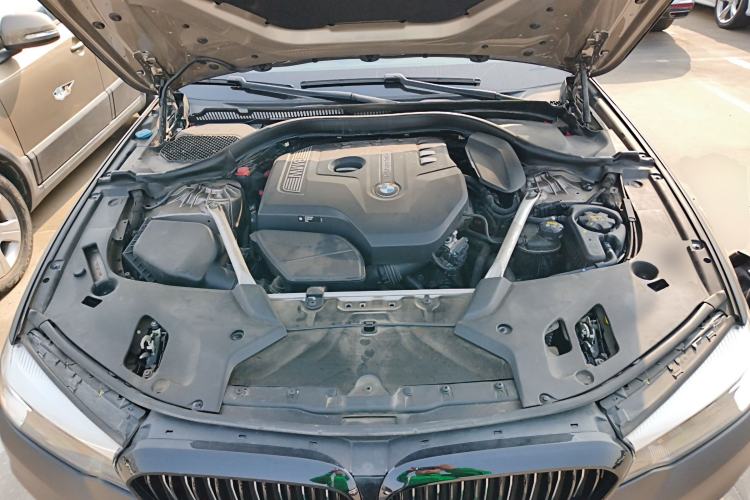 Used BMW 5 Series 2020 525Li Luxury Package Engine Bay