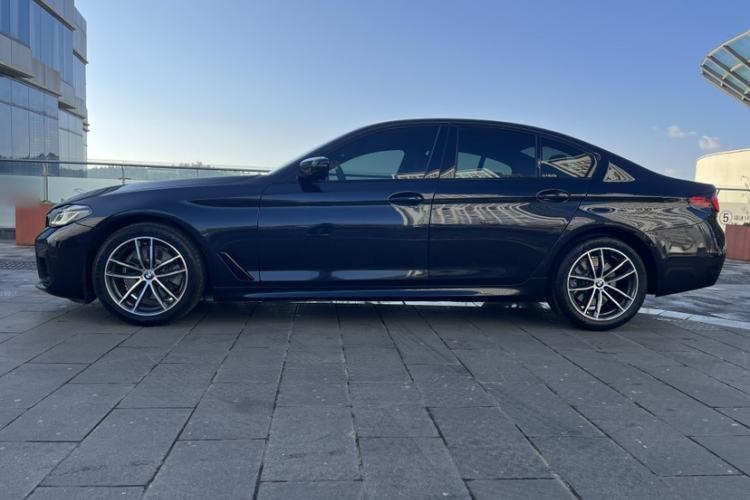 Used BMW 5 Series 2020 525i M Sport Package Exterior 1