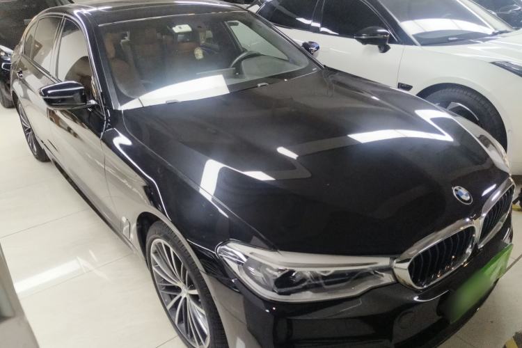 Used BMW 5 Series 2020 530Li Leading Model M Sport Package Exterior 2