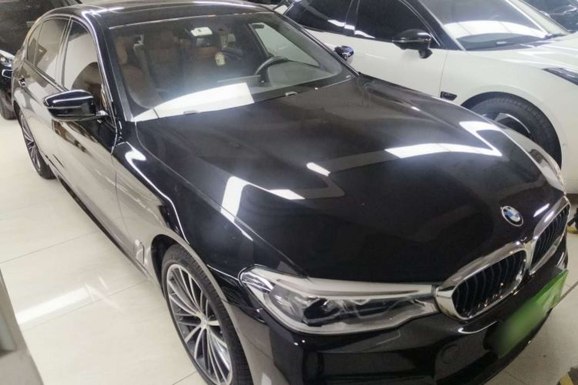 Used BMW 5 Series 2020 530Li Leading Model M Sport Package Exterior 2