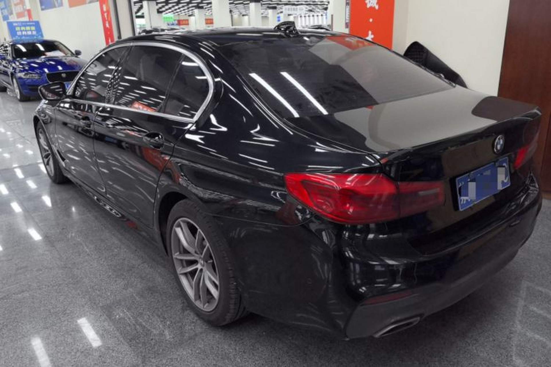 Used BMW 5 Series 2020 525Li M Sport Package Exterior 2