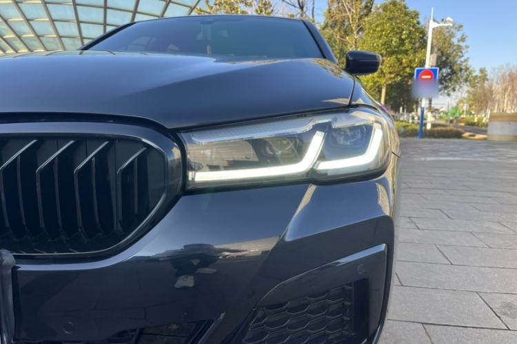 Used BMW 5 Series 2020 525i M Sport Package Exterior 2