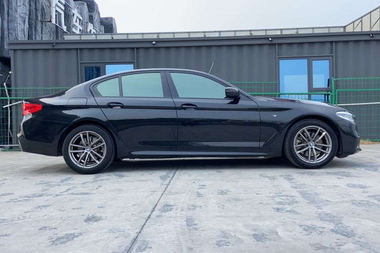 Used BMW 5 Series 2020 525i M Sport Package Exterior 2