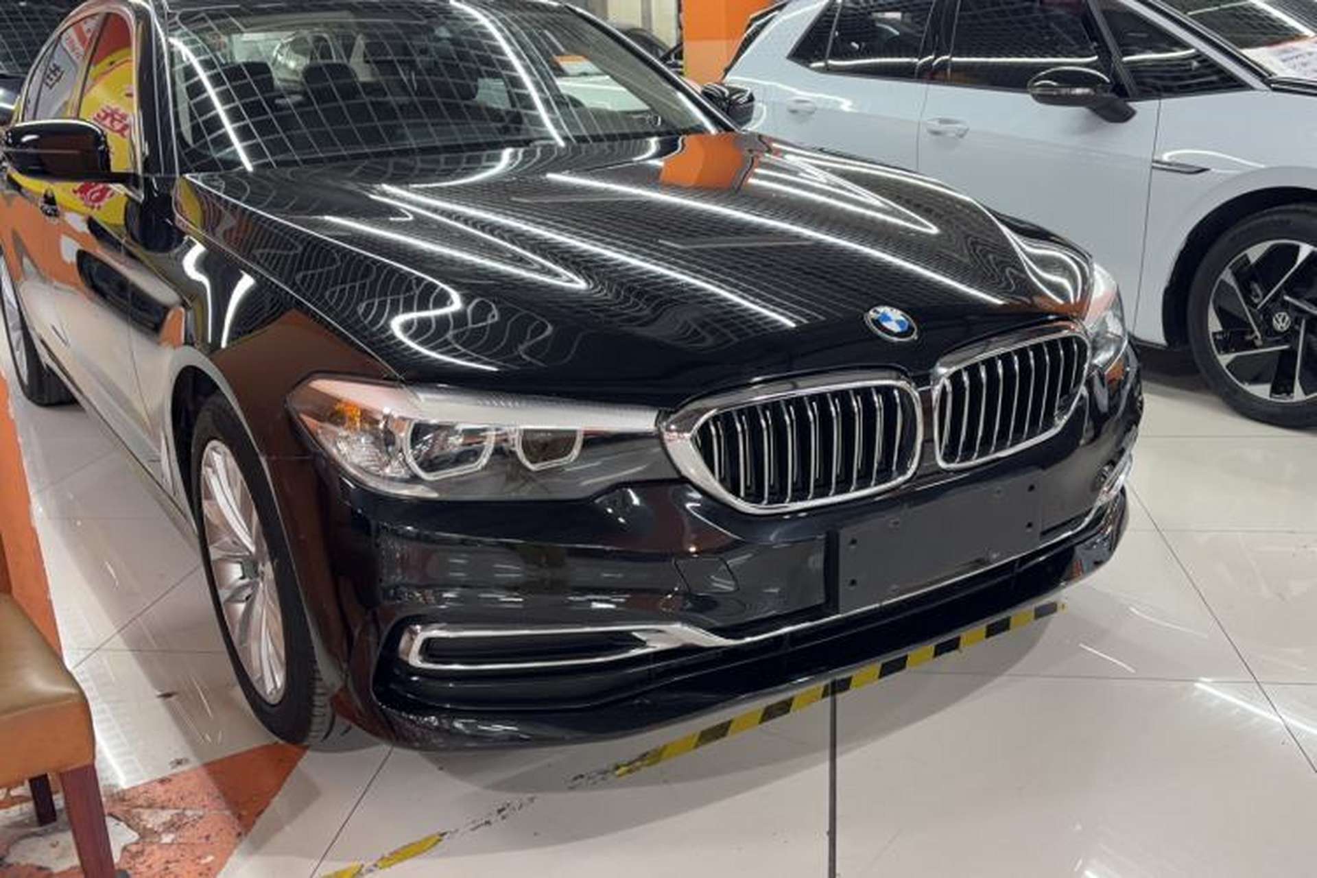 Used BMW 5 Series 2020 525Li Luxury Package Exterior 2