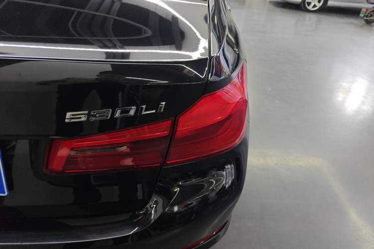 Used BMW 5 Series 2020 530Li xDrive Luxury Package Exterior 3