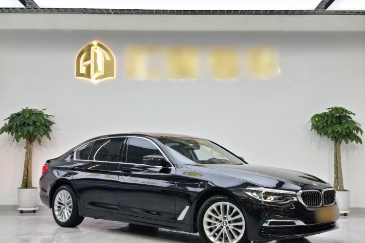 Used BMW 5 Series 2020 530Li Luxury Edition Premium Package Exterior 3