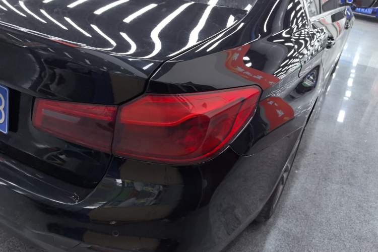 Used BMW 5 Series 2020 525Li M Sport Package Exterior 3