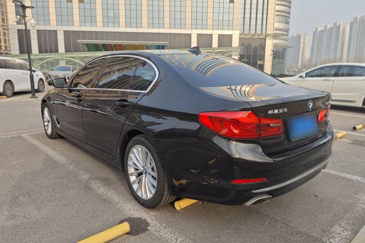 Used BMW 5 Series 2020 525Li Luxury Package Exterior 3