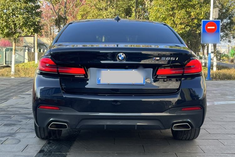Used BMW 5 Series 2020 525i M Sport Package Exterior 3