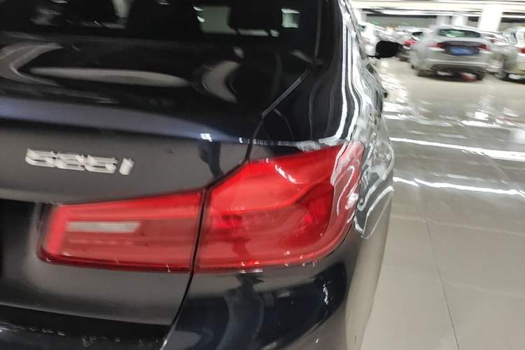 Used BMW 5 Series 2020 525i M Sport Package Exterior 3