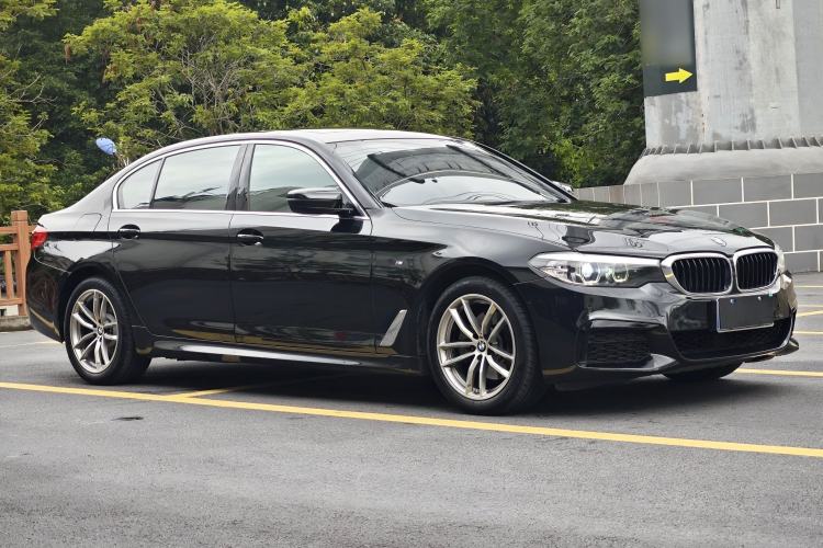 Used BMW 5 Series 2020 525Li M Sport Package Exterior 3