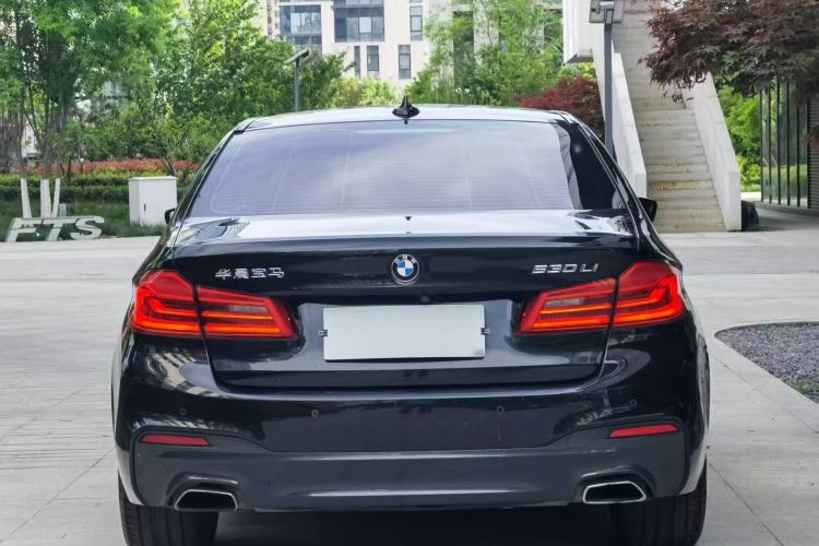 Used BMW 5 Series 2020 530Li Leading Model M Sport Package Exterior 3