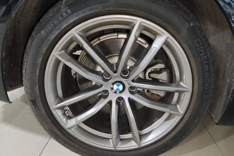 Used BMW 5 Series 2020 525i M Sport Package Exterior 5