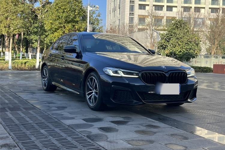 Used BMW 5 Series 2020 525i M Sport Package Exterior 6