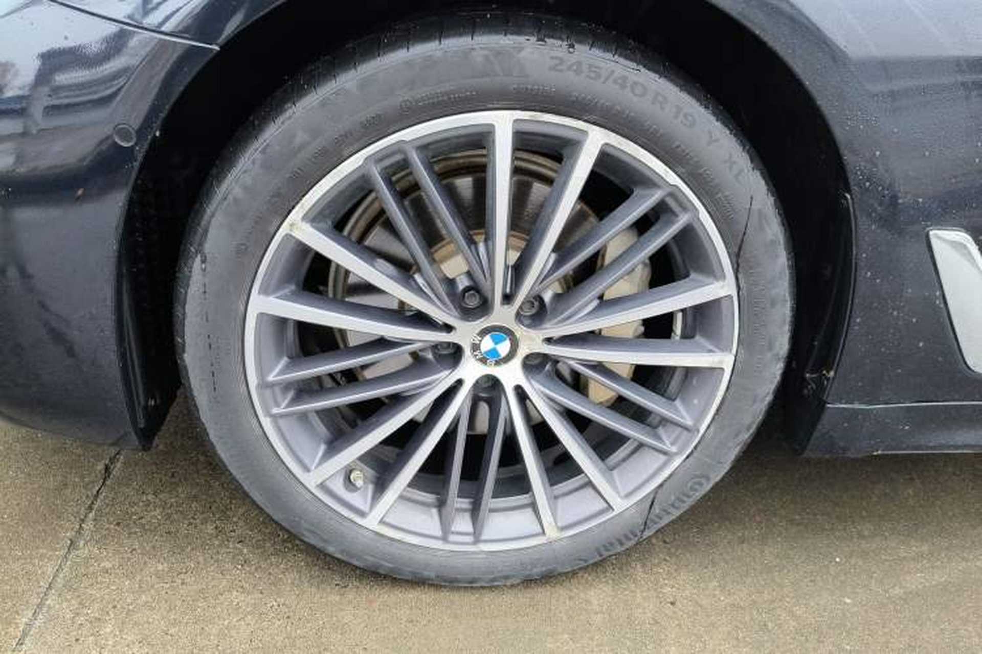 Used BMW 5 Series 2020 530Li Leading Model M Sport Package Exterior 7