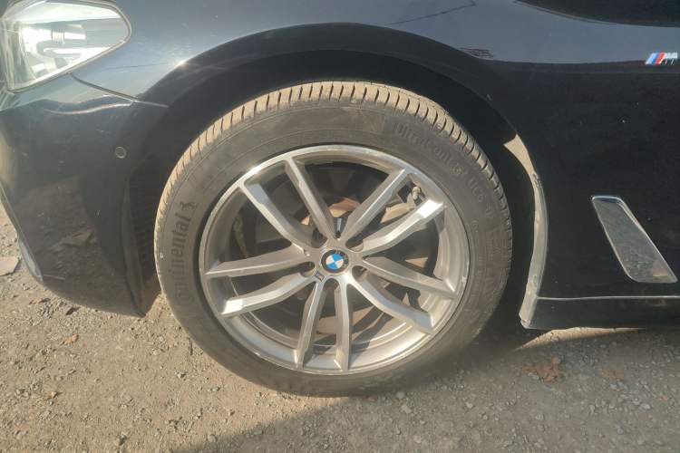 Used BMW 5 Series 2020 525Li M Sport Package Exterior 7