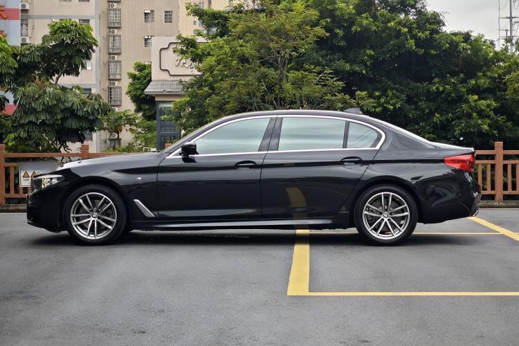 Used BMW 5 Series 2020 525Li M Sport Package Exterior 7
