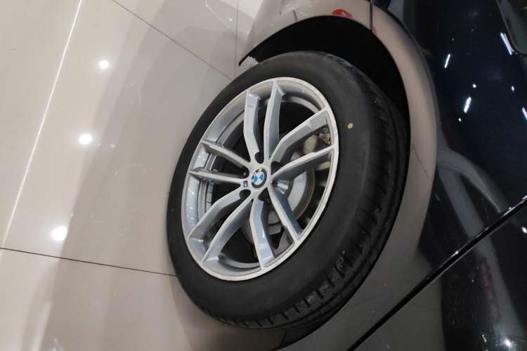 Used BMW 5 Series 2020 525Li M Sport Package Exterior 8