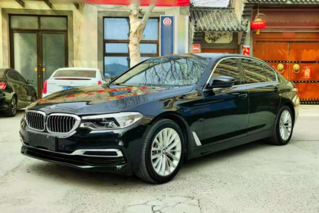 Ojetý BMW 5 Series 2020 530Li Leading Edition Luxury Package