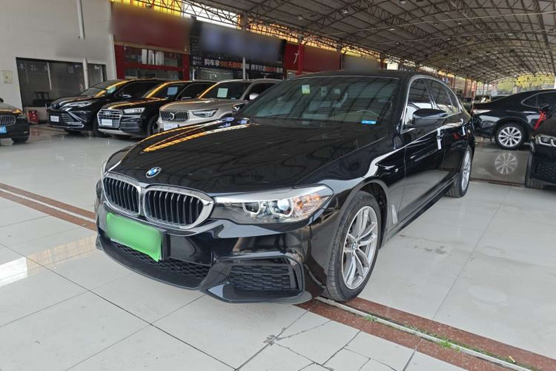 Used BMW 5 Series 2020 525Li M Sport Package Front Left 45 Deg