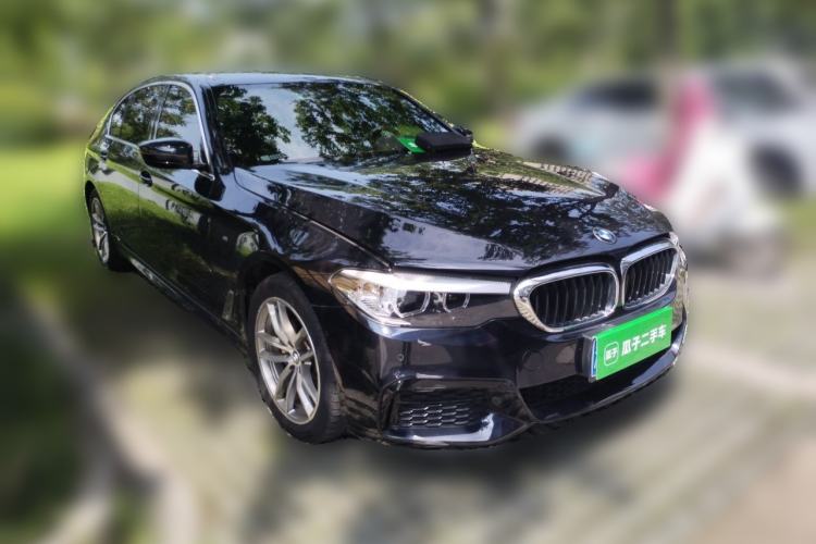 Used BMW 5 Series 2020 525Li M Sport Package Front Right 45 Deg