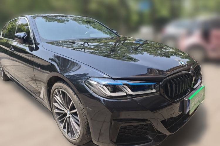 Used BMW 5 Series 2020 530Li Leading Model M Sport Package Front Right 45 Deg