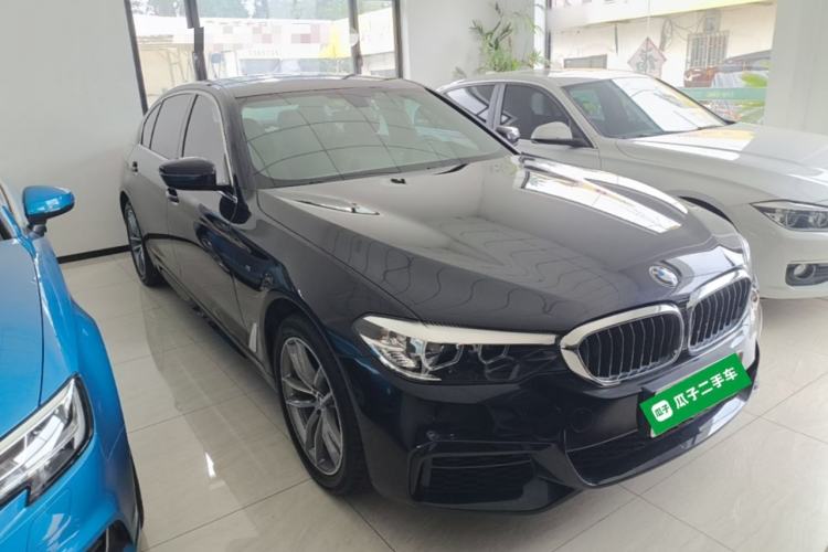 Used BMW 5 Series 2020 525Li M Sport Package Front Right 45 Deg