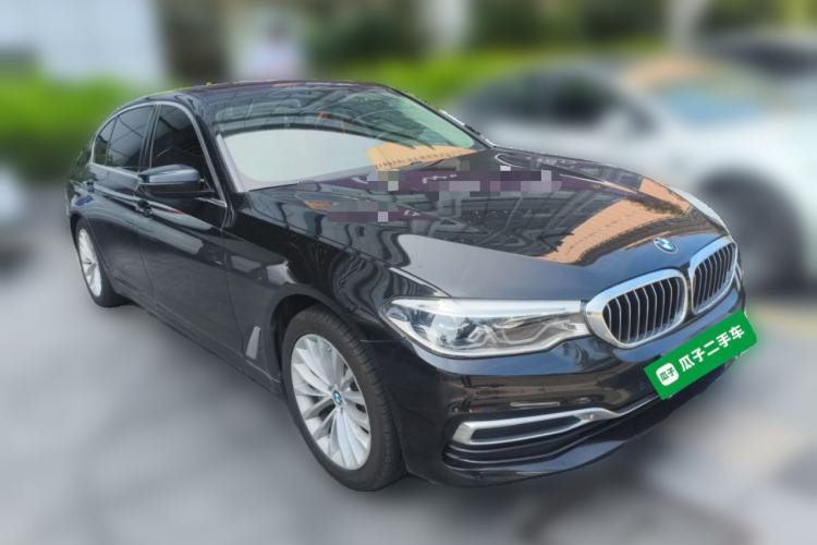 Used BMW 5 Series 2020 530Li Leading Edition Luxury Package Front Right 45 Deg