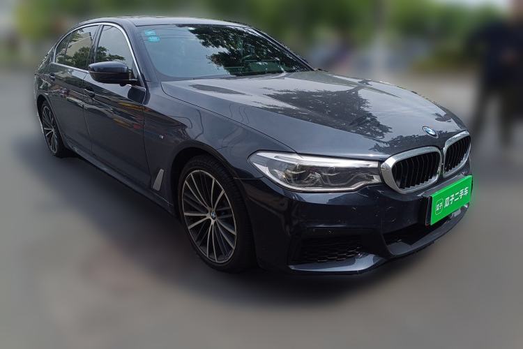 Used BMW 5 Series 2020 530Li Leading Model M Sport Package Front Right 45 Deg