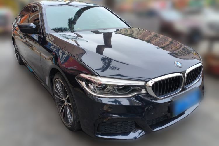 Used BMW 5 Series 2020 530Li Leading Model M Sport Package Front Right 45 Deg