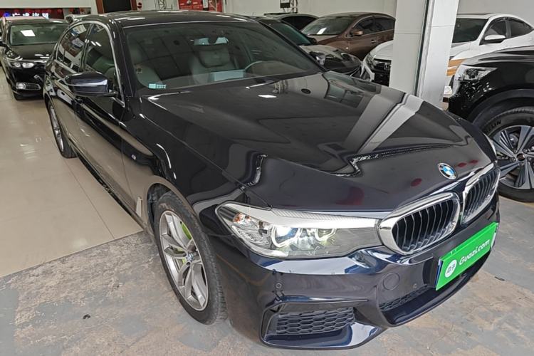 Used BMW 5 Series 2020 525Li M Sport Package Front Right 45 Deg