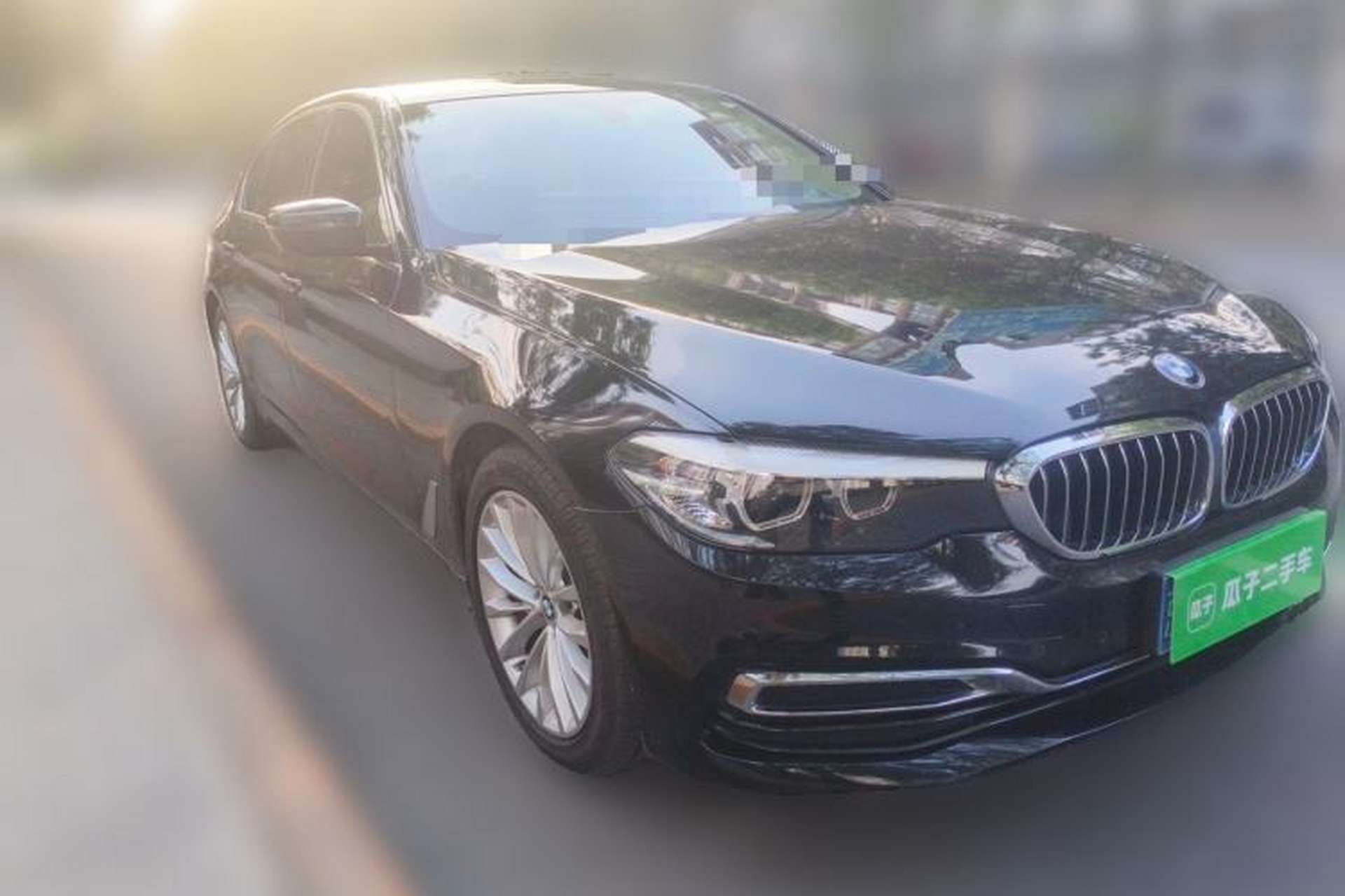 Used BMW 5 Series 2020 525Li Luxury Package Front Right 45 Deg