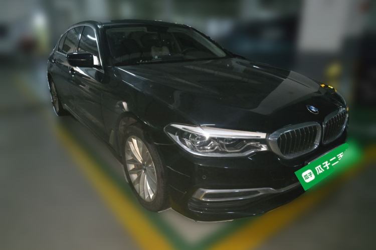 Used BMW 5 Series 2020 530Li Leading Edition Luxury Package Front Right 45 Deg