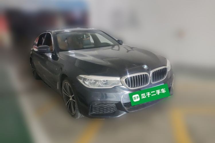 Used BMW 5 Series 2020 530Li Leading Model M Sport Package Front Right 45 Deg