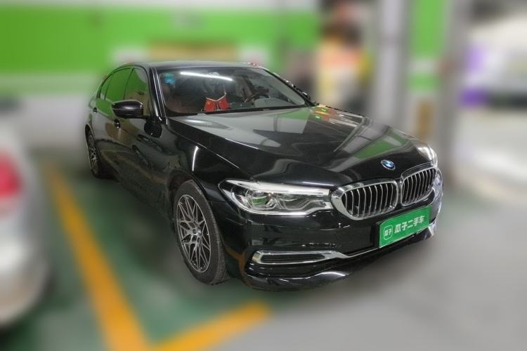 Used BMW 5 Series 2020 530Li Leading Edition Luxury Package Front Right 45 Deg